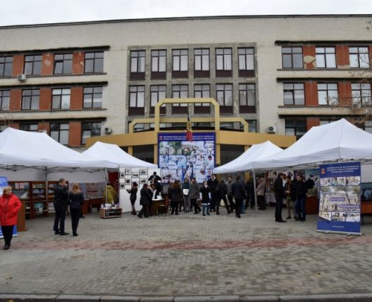 La mulți ani, Chișinău!